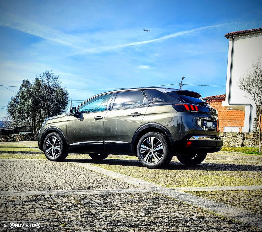 Peugeot 3008 PureTech 130 Stop & Start GPF Allure Pack - 24