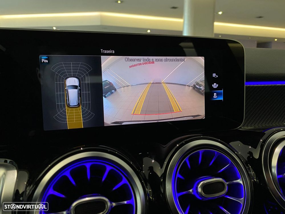 Mercedes-Benz GLB 200 d AMG Line - 24