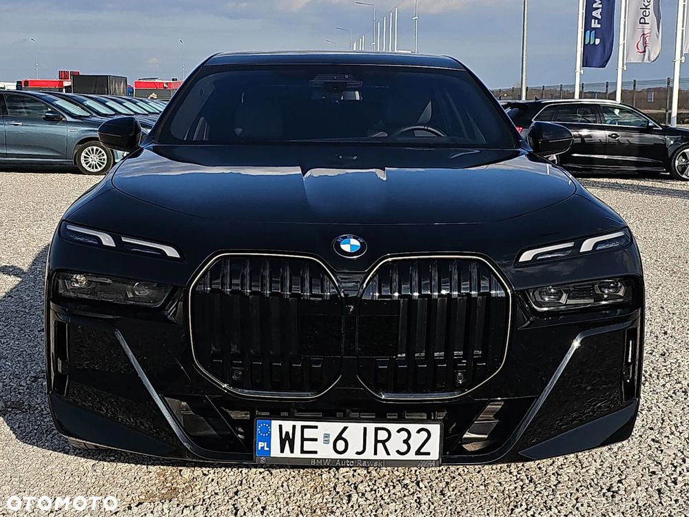 BMW Seria 7 750e PHEV xDrive sport - 3