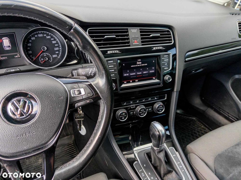 Volkswagen Golf - 3