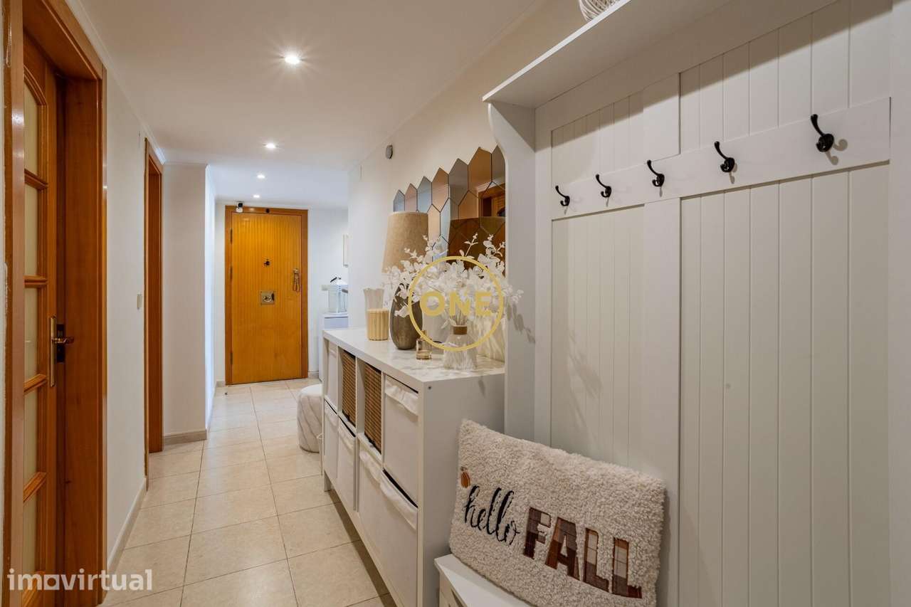 Apartamento T3 com suite, box para dois carros e vista rio | Quinta da - Grande imagem: 3/34