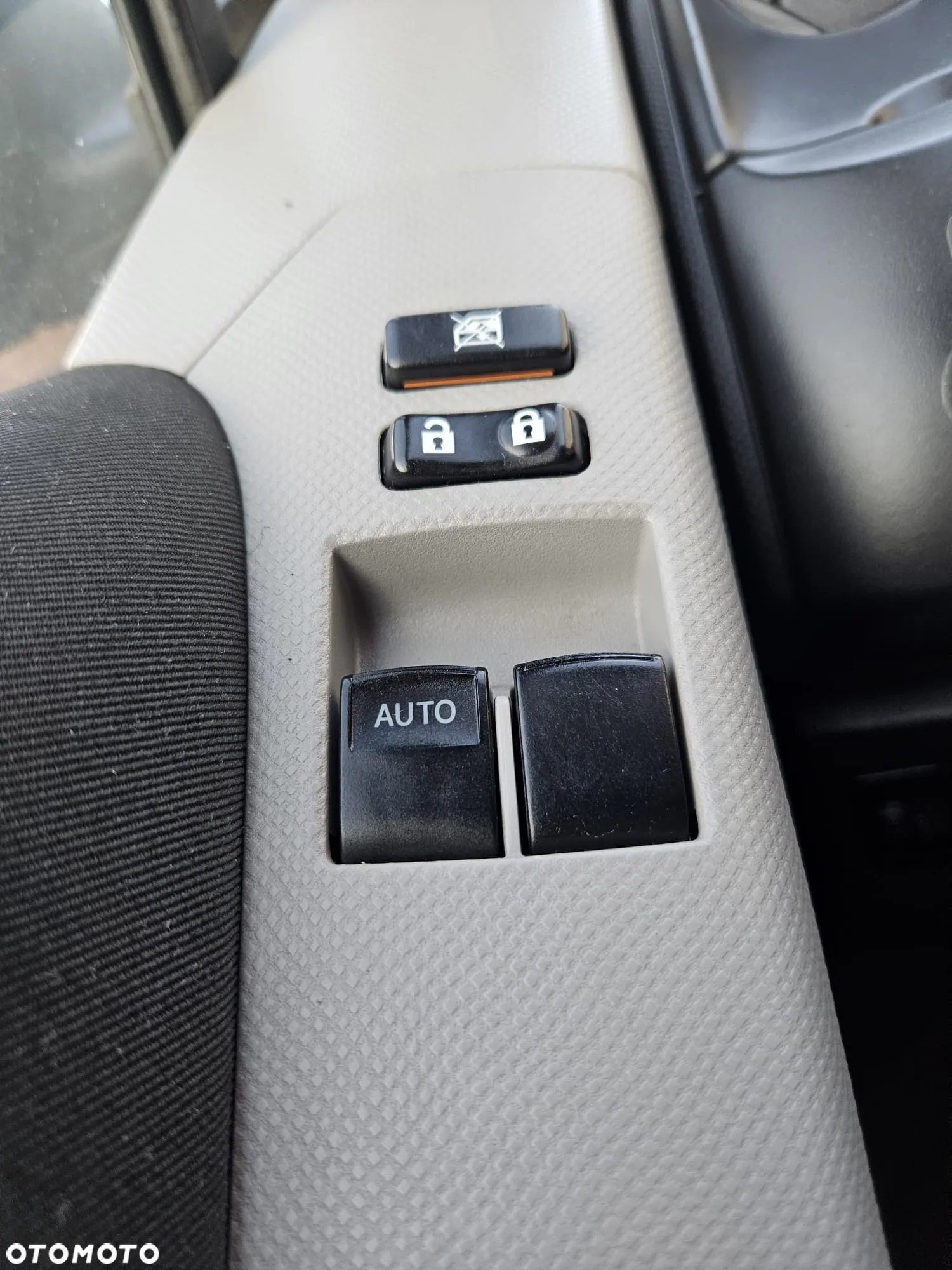 Toyota Yaris 1.0 Active - 18
