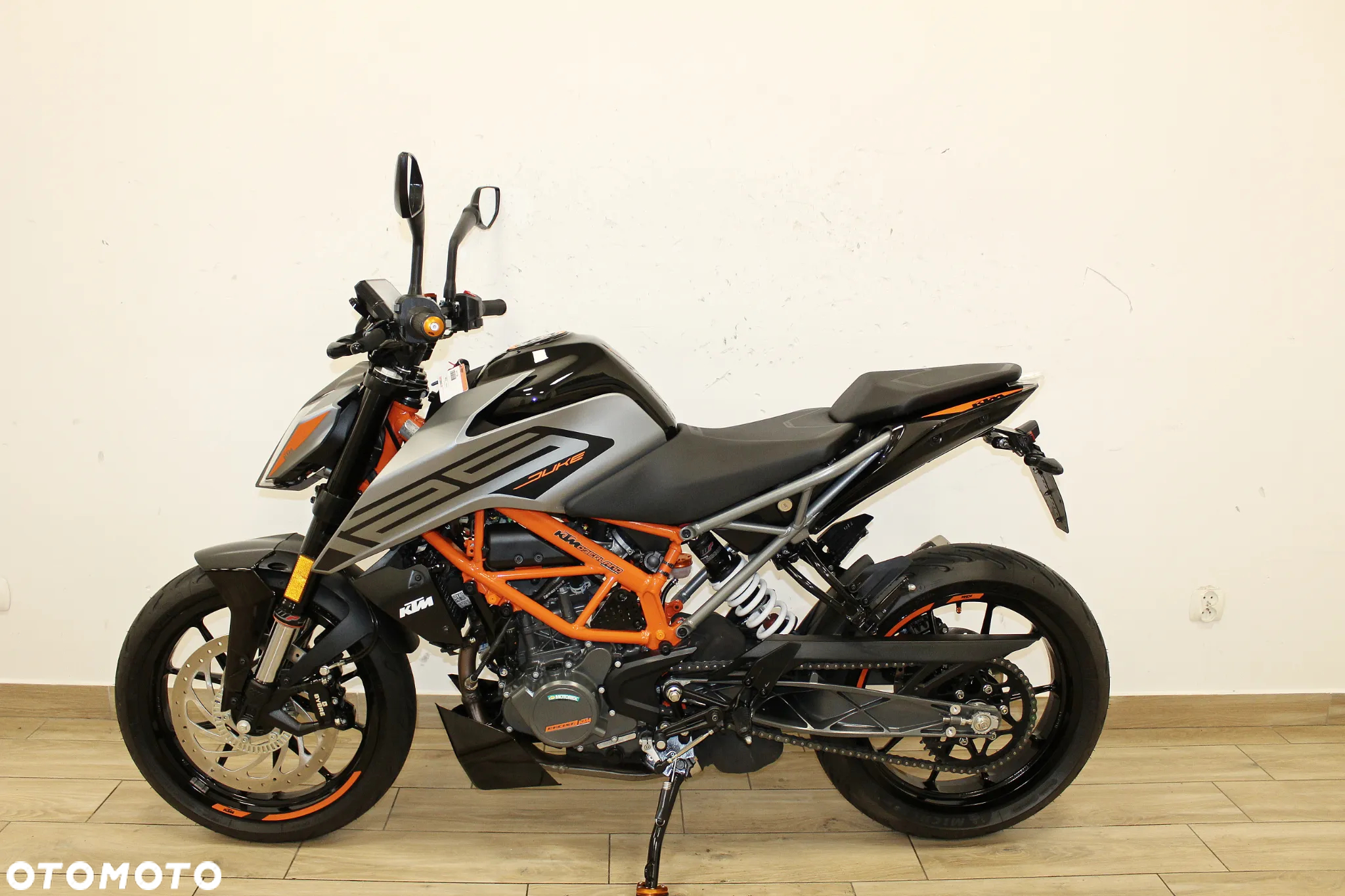 KTM Duke - 4