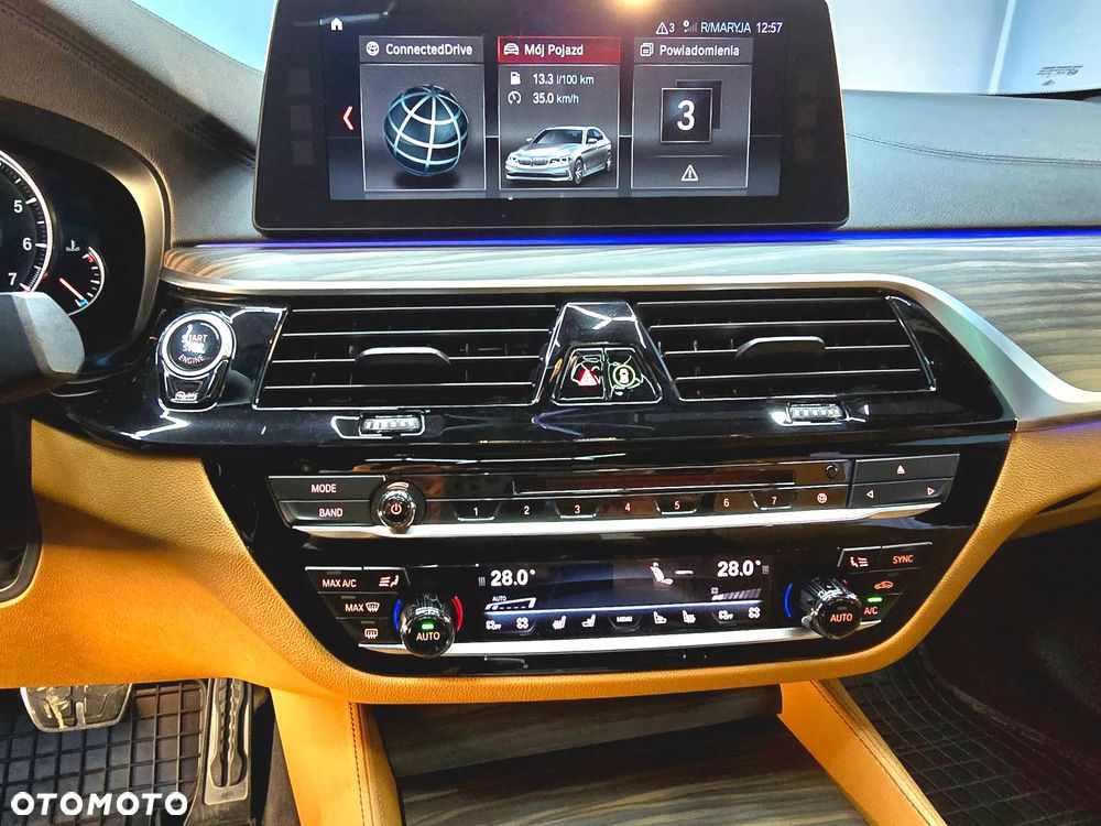 BMW Seria 5 530i - 27