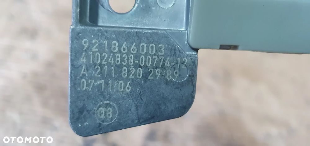 Wzmacniacz anteny moduł Mercedes W211 A2118202989 - 4