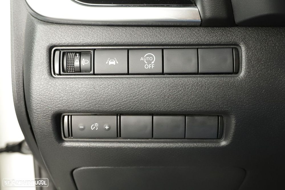 Nissan Qashqai 1.3 DIG-T N-Connecta - 19