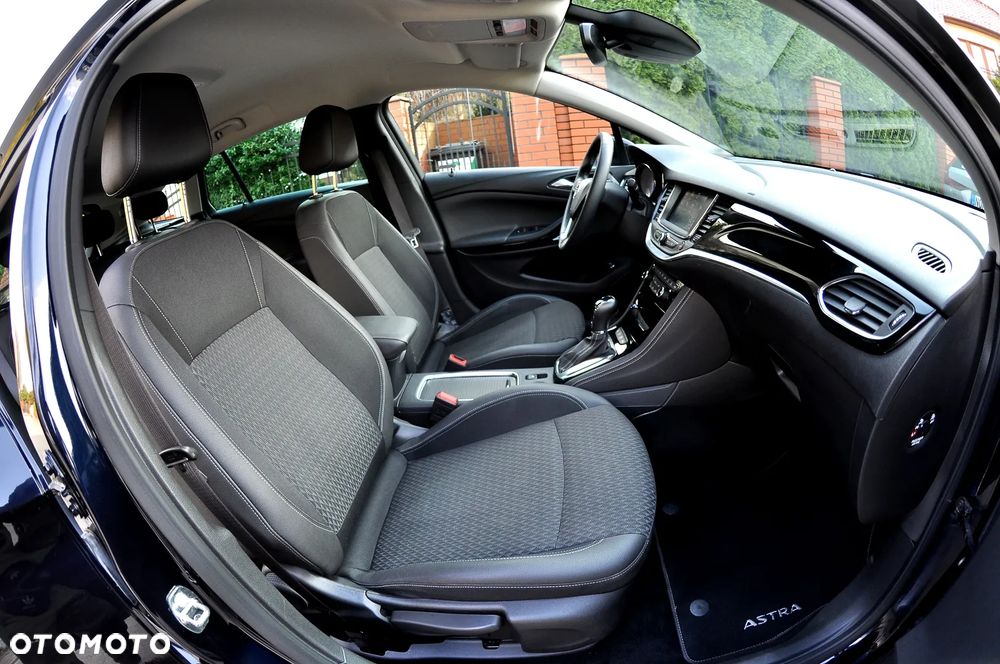 Opel Astra 1.4 T Dynamic S&S - 25