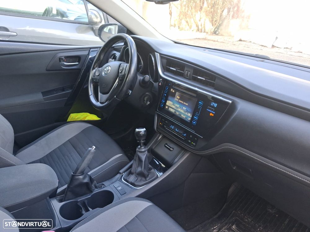 Toyota Auris Touring Sports 1.4 D-4D Comfort - 26