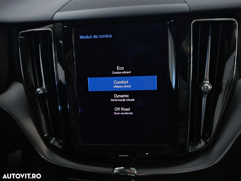 Volvo XC 60 D4 Geartronic Momentum - 11