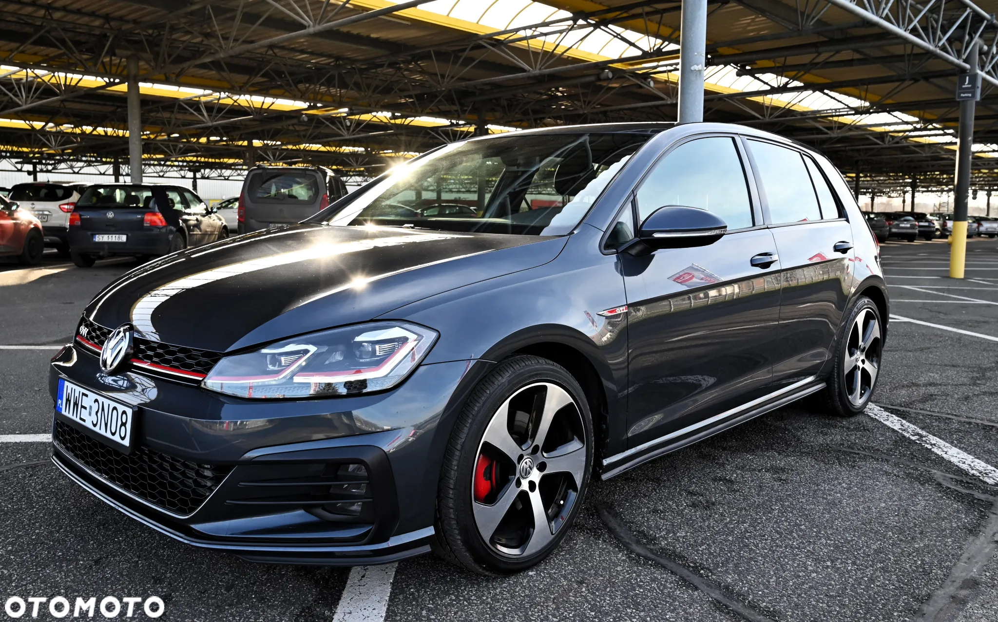 Volkswagen Golf - 12
