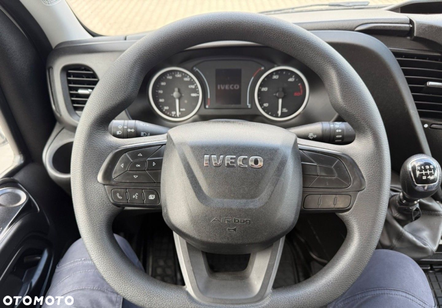 Iveco Iveco DAILY 2023r podnosnik koszowy zwyżka KLUBB  KT20 - 17
