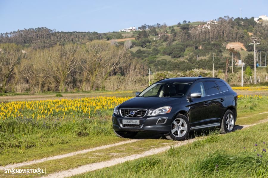 Volvo XC 60 2.0 D3 Drive R-Design 85 Anos Start/Stop - 9