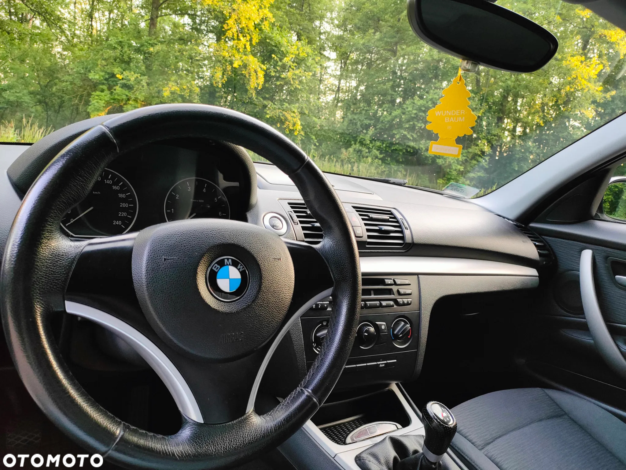 BMW Seria 1 116i - 17