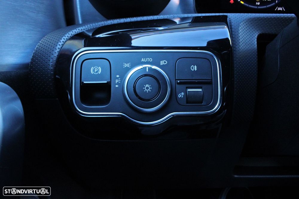 Mercedes-Benz CLA 180 - 19