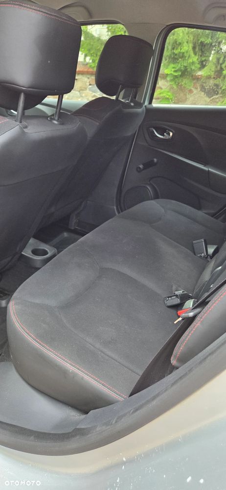 Renault Clio 1.2 16V Life - 17