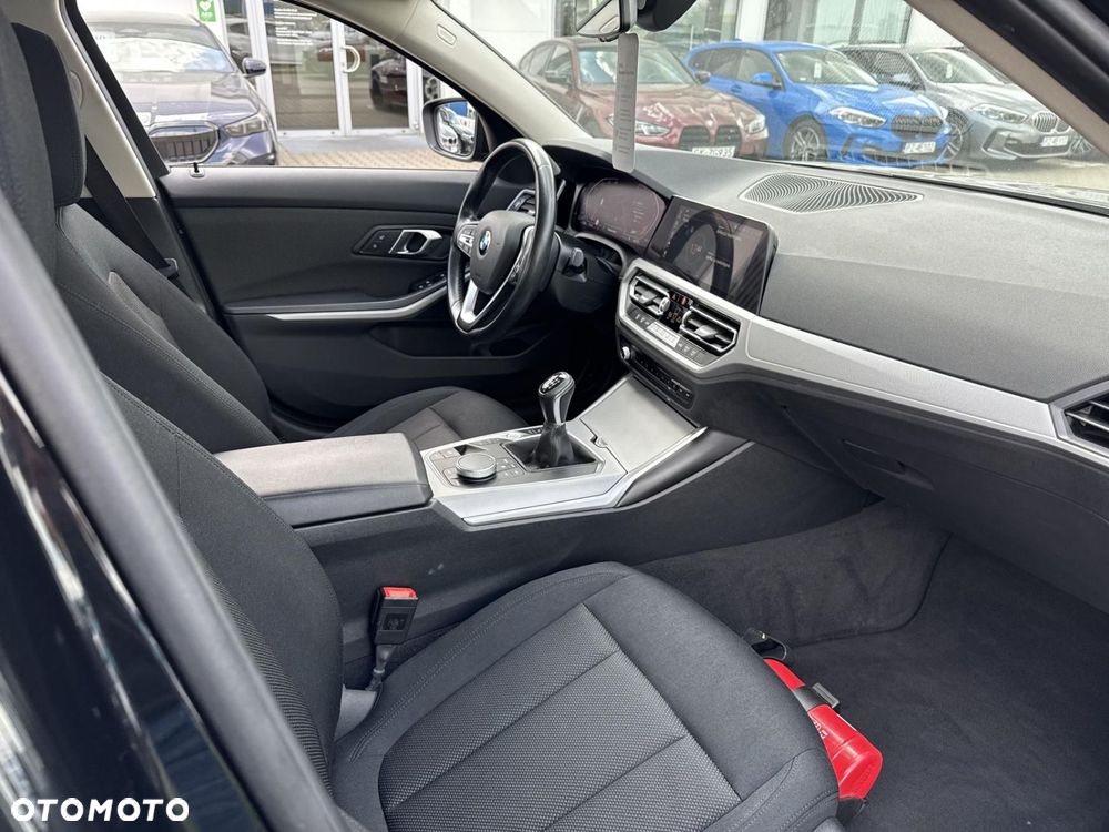 BMW Seria 3 318d Advantage - 7