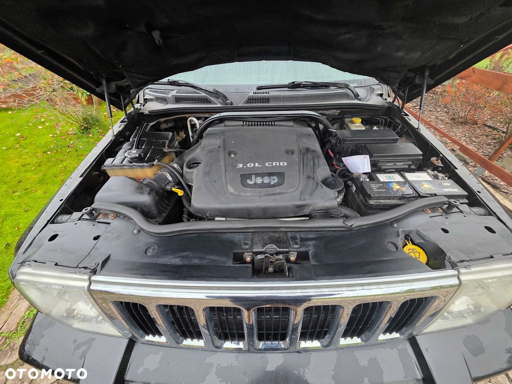 Jeep Commander - 8