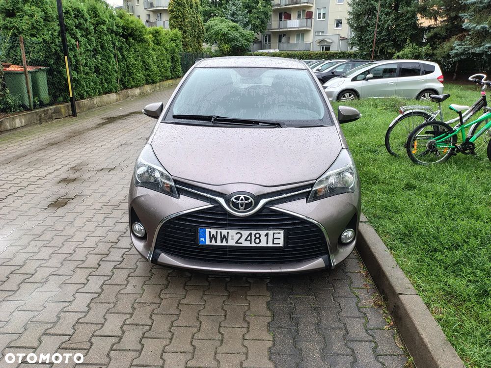 Toyota Yaris 1.33 Premium - 2