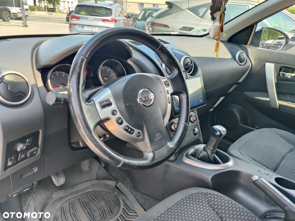 Nissan Qashqai+2 - 13
