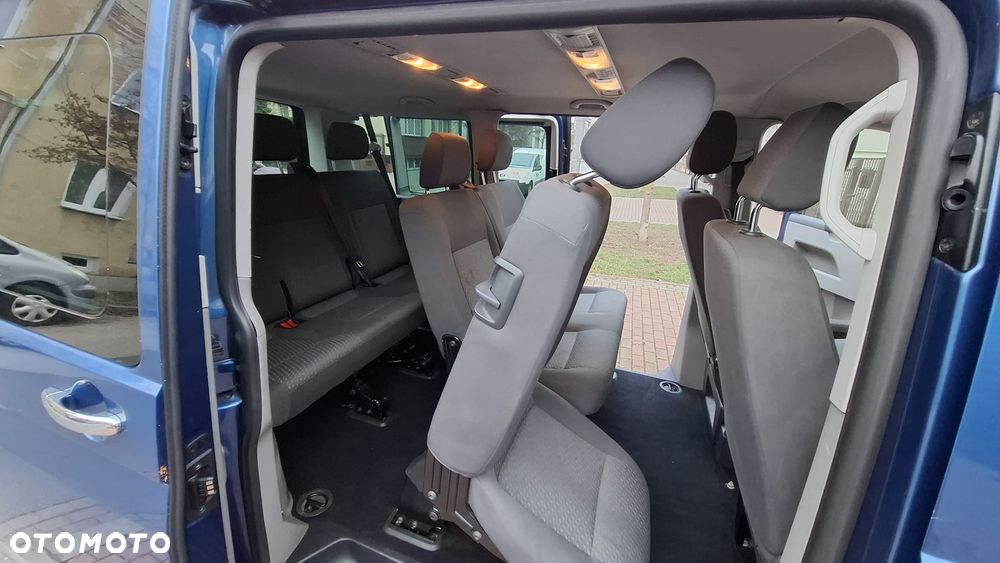 Volkswagen Caravelle - 22