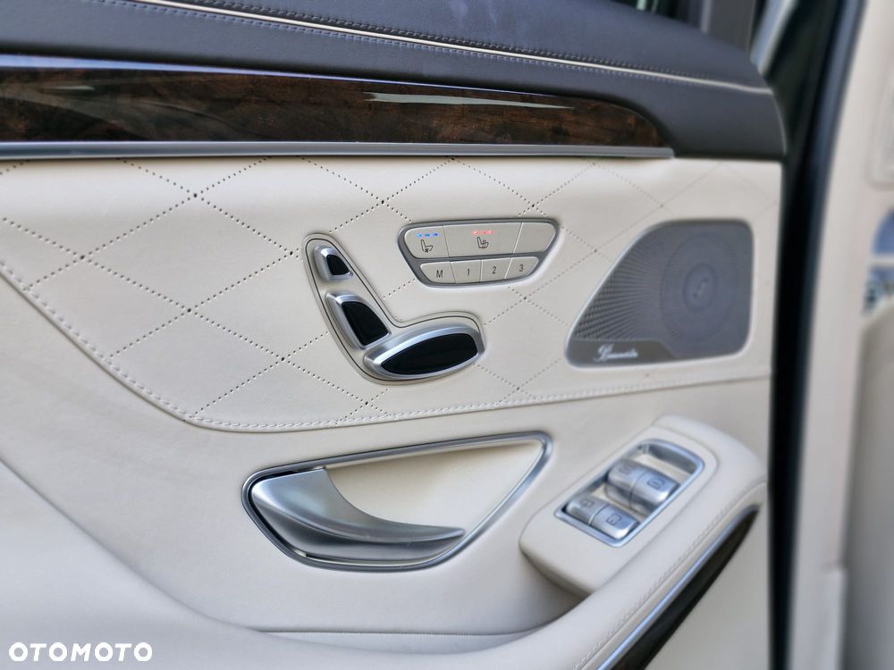 Mercedes-Benz Klasa S 560 4-Matic 9G-TRONIC - 27