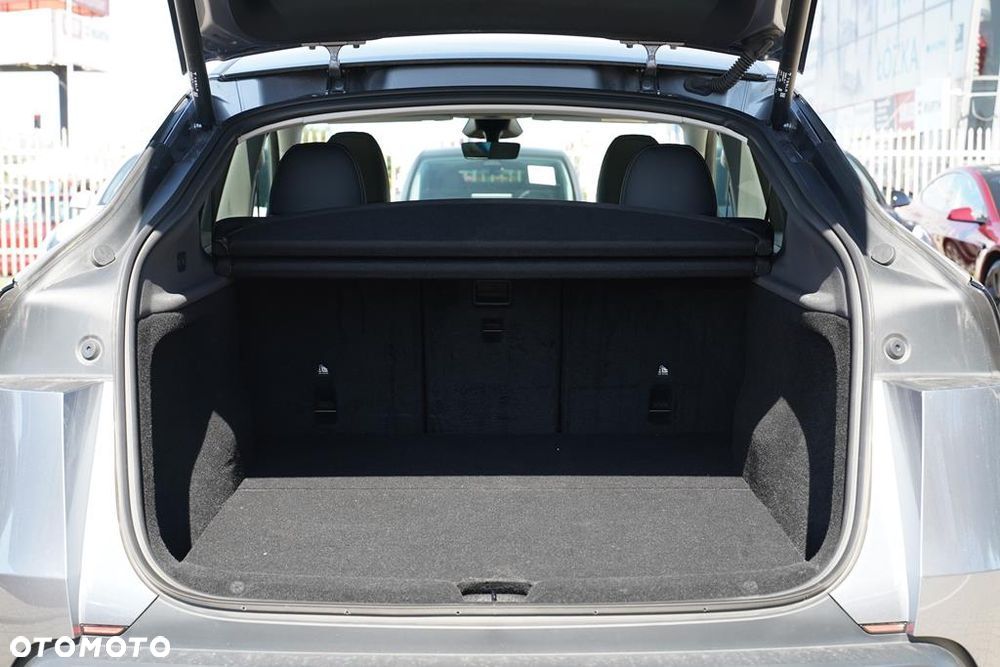 Tesla Y 83.1kWh Long Range RWD - 7