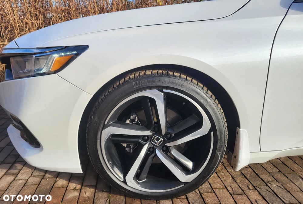Honda Accord - 2