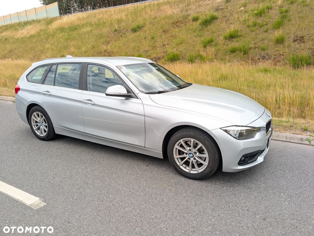 BMW Seria 3 318d xDrive Advantage - 2