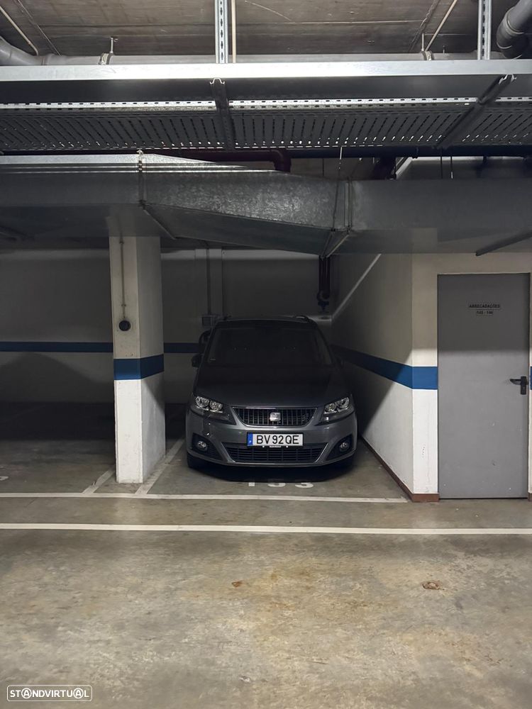 SEAT Alhambra 2.0 TDI Ecomotive 4Kids - 27