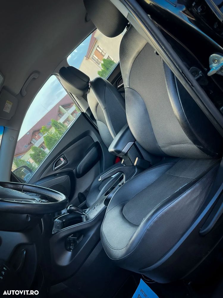 Hyundai ix35 2.0 CRDI 4WD Automatik Style - 9