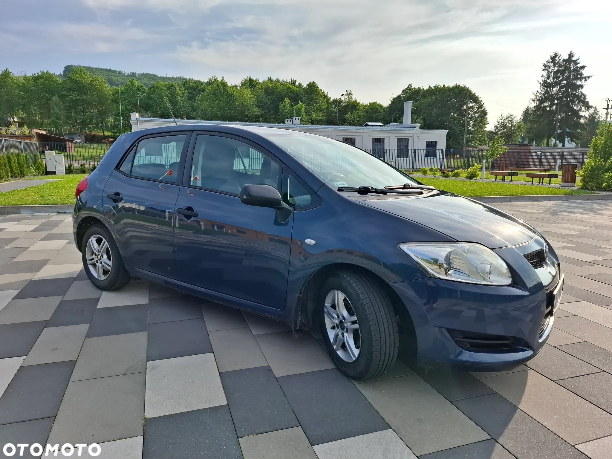 Toyota Auris 1.33 VVT-i Terra - 4