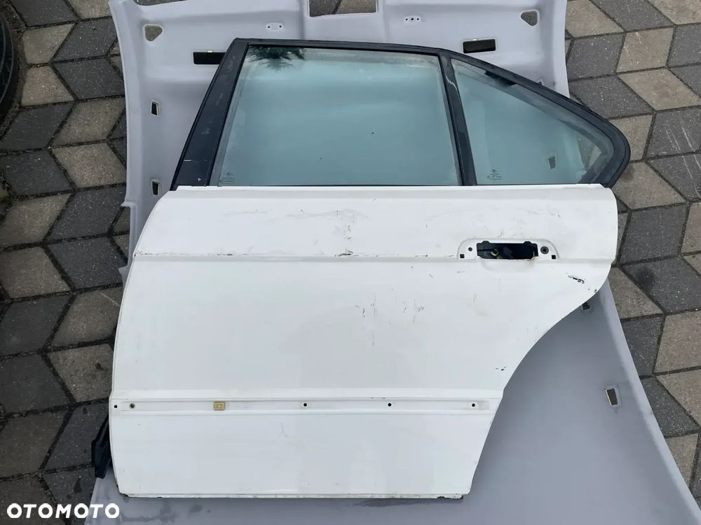 Bmw E34 Drzwi lewy tył - 1