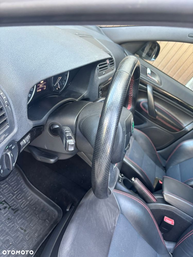 Skoda Octavia 2.0 TDI DPF RS - 10