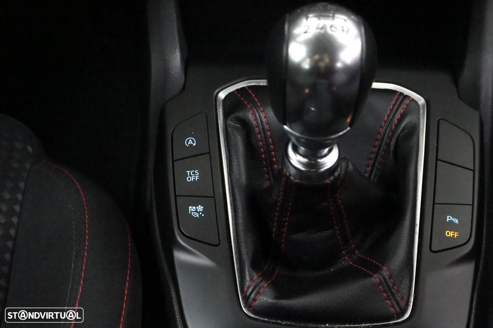 Ford Focus SW 1.0 EcoBoost MHEV ST-Line - 25