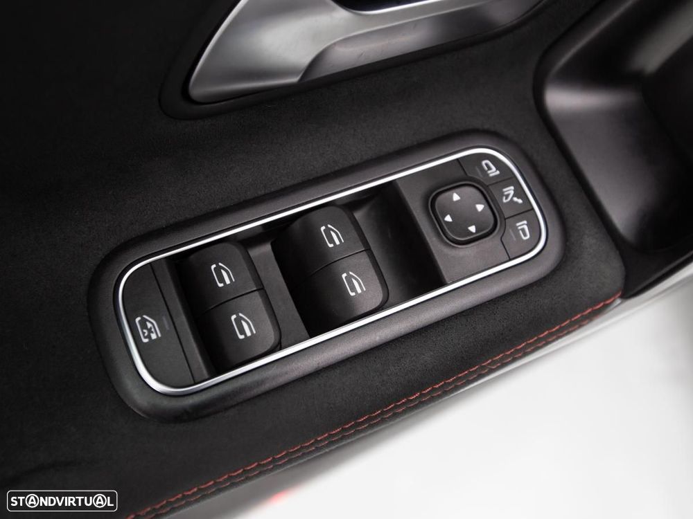 Mercedes-Benz CLA 250 e Shooting Brake AMG Line - 14