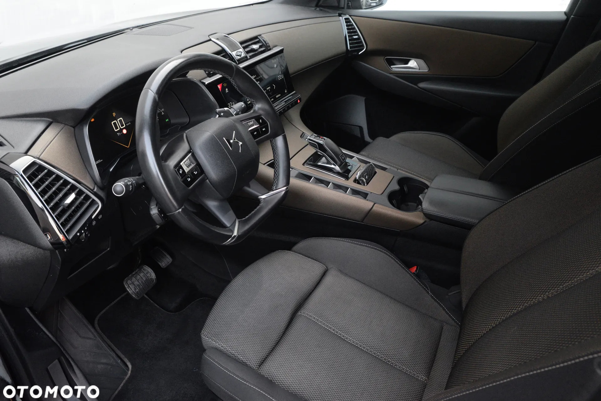 DS Automobiles DS 7 Crossback 1.5 BlueHDi Performance Line + - 33