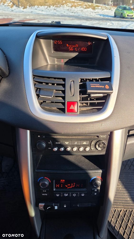 Peugeot 207 1.4 HDi Trendy - 12