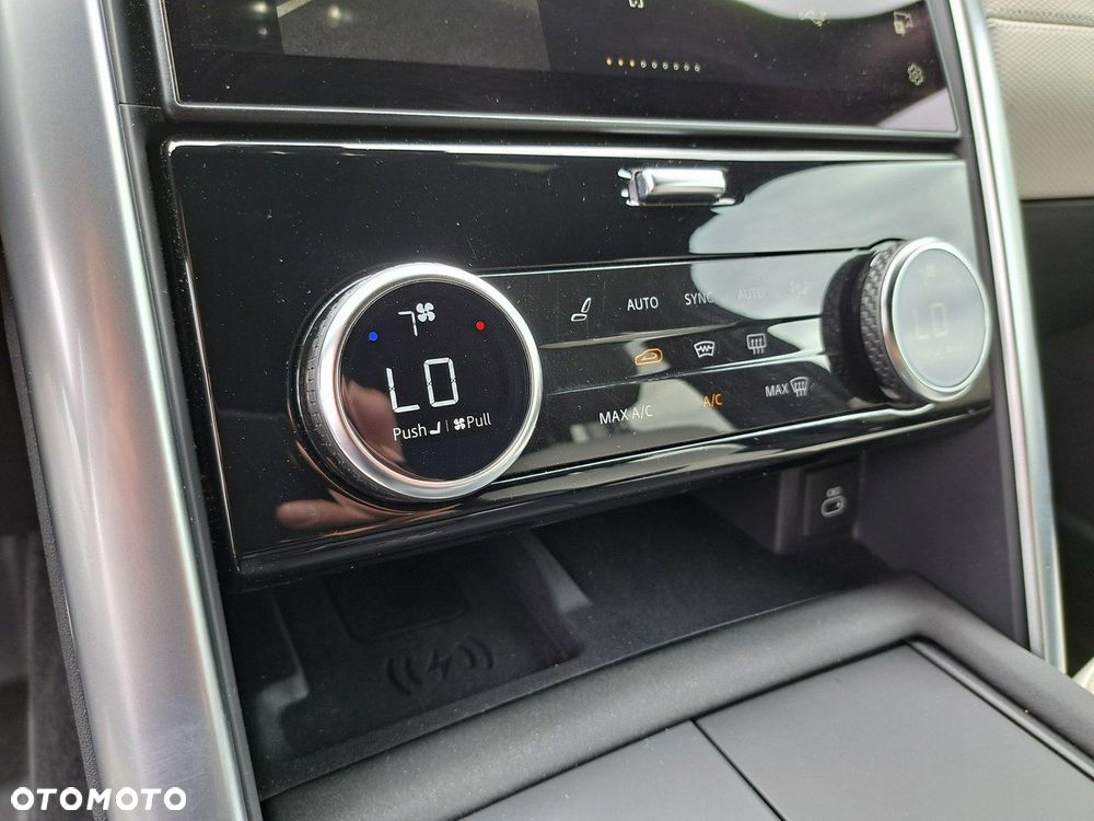 Land Rover Discovery - 32