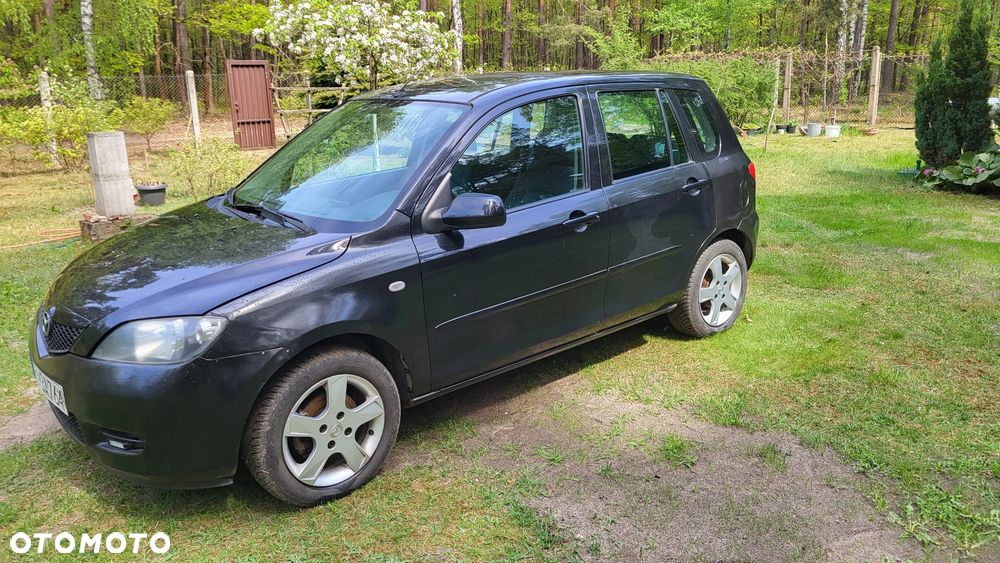 Mazda 2 2005 photo 2