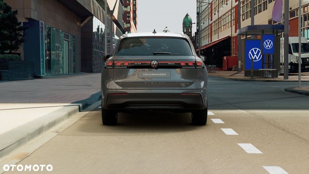 Volkswagen Tiguan - 16