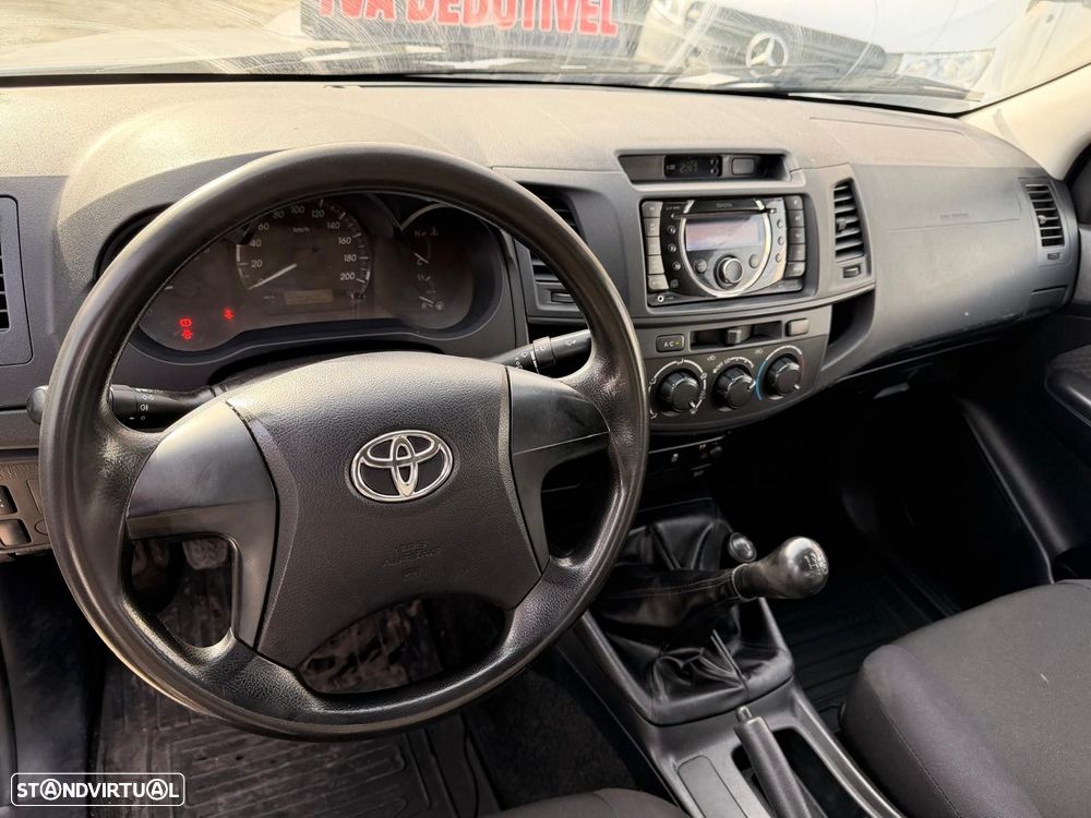 Toyota Hilux 4x4 - 10