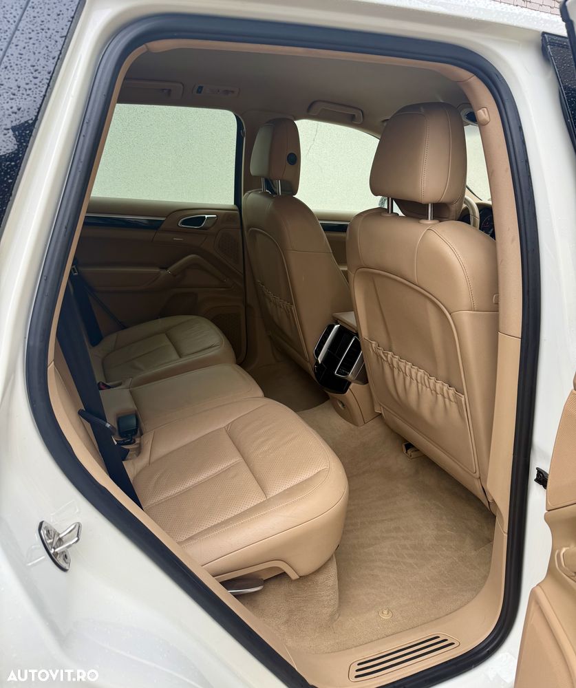 Porsche Cayenne 3.0TD TipTronic - 14