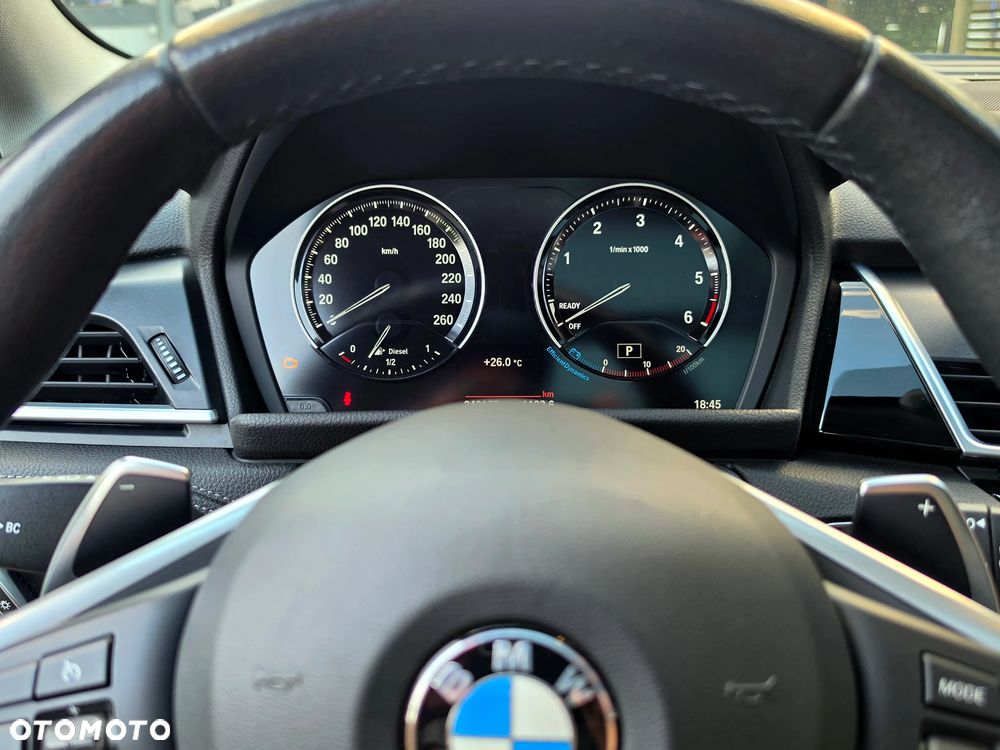 BMW Seria 2 220d - 13