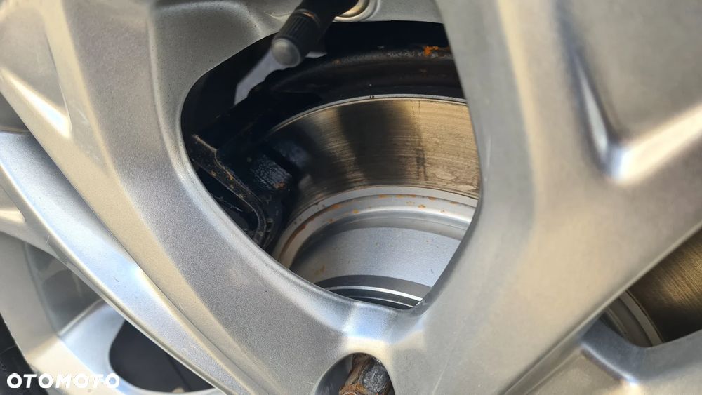 Ford S-Max 2.2 TDCi DPF Titanium - 18