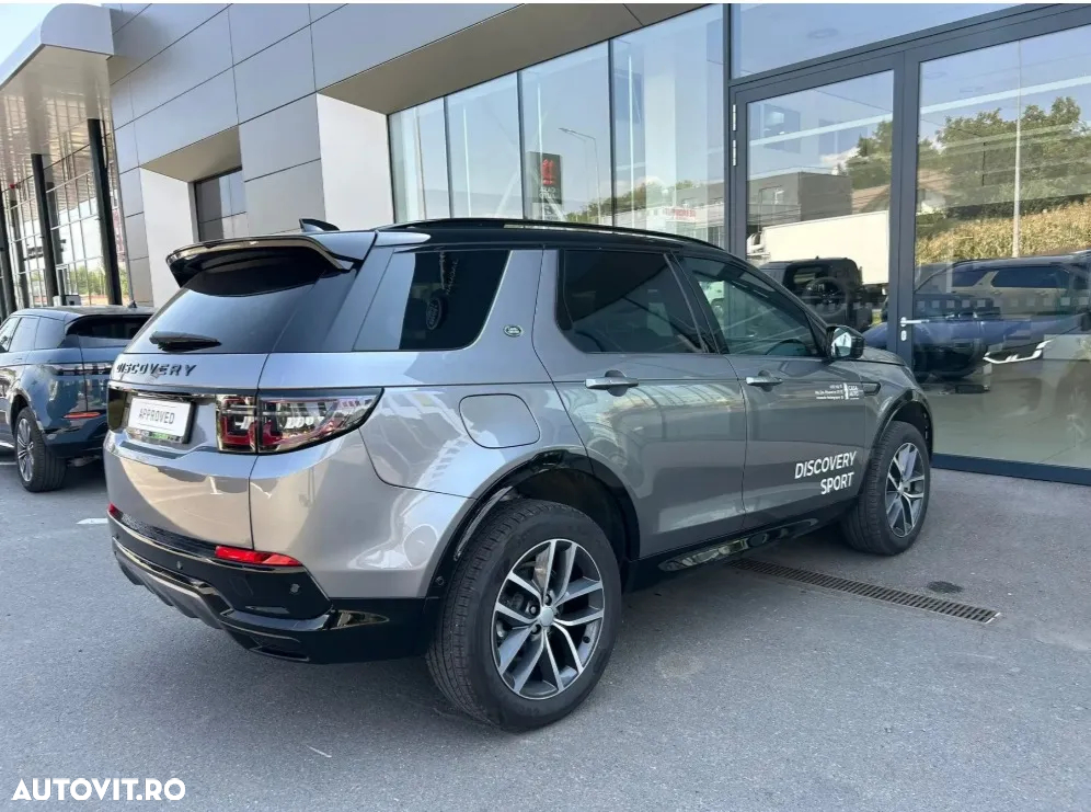 Land Rover Discovery Sport - 11