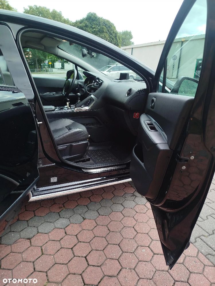 Peugeot 3008 2.0 HDi Premium - 8