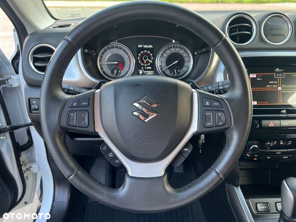 Suzuki Vitara 1.0 Boosterjet Premium 4WD - 12