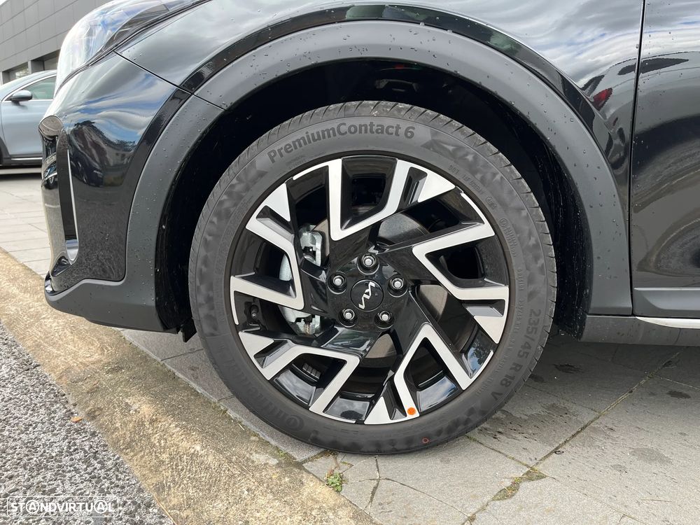 Kia XCeed 1.5 T-GDI Tech 7DCT - 2