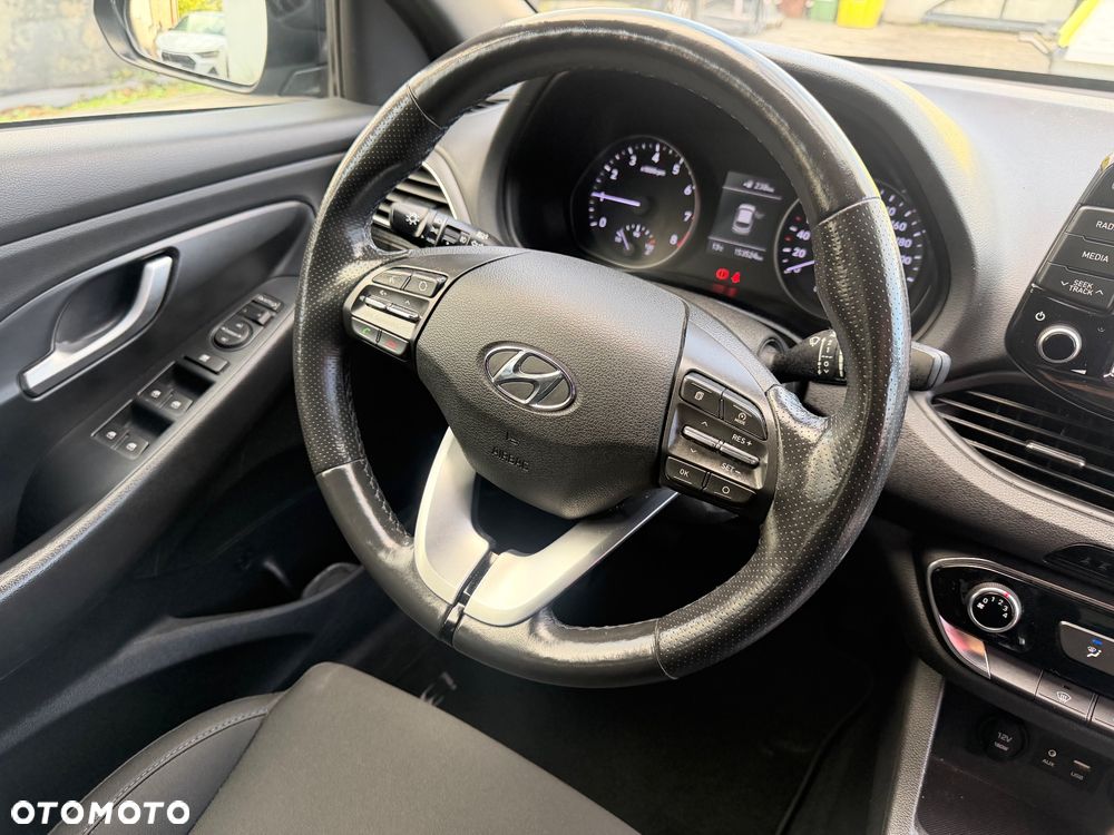 Hyundai i30 1.0 T-GDI GO - 21