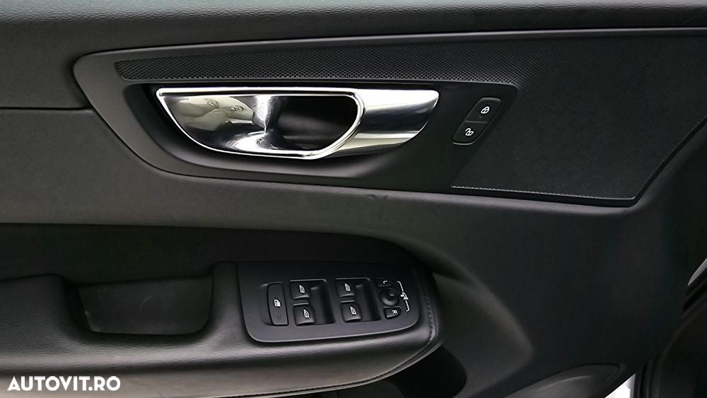 Volvo XC 60 - 12